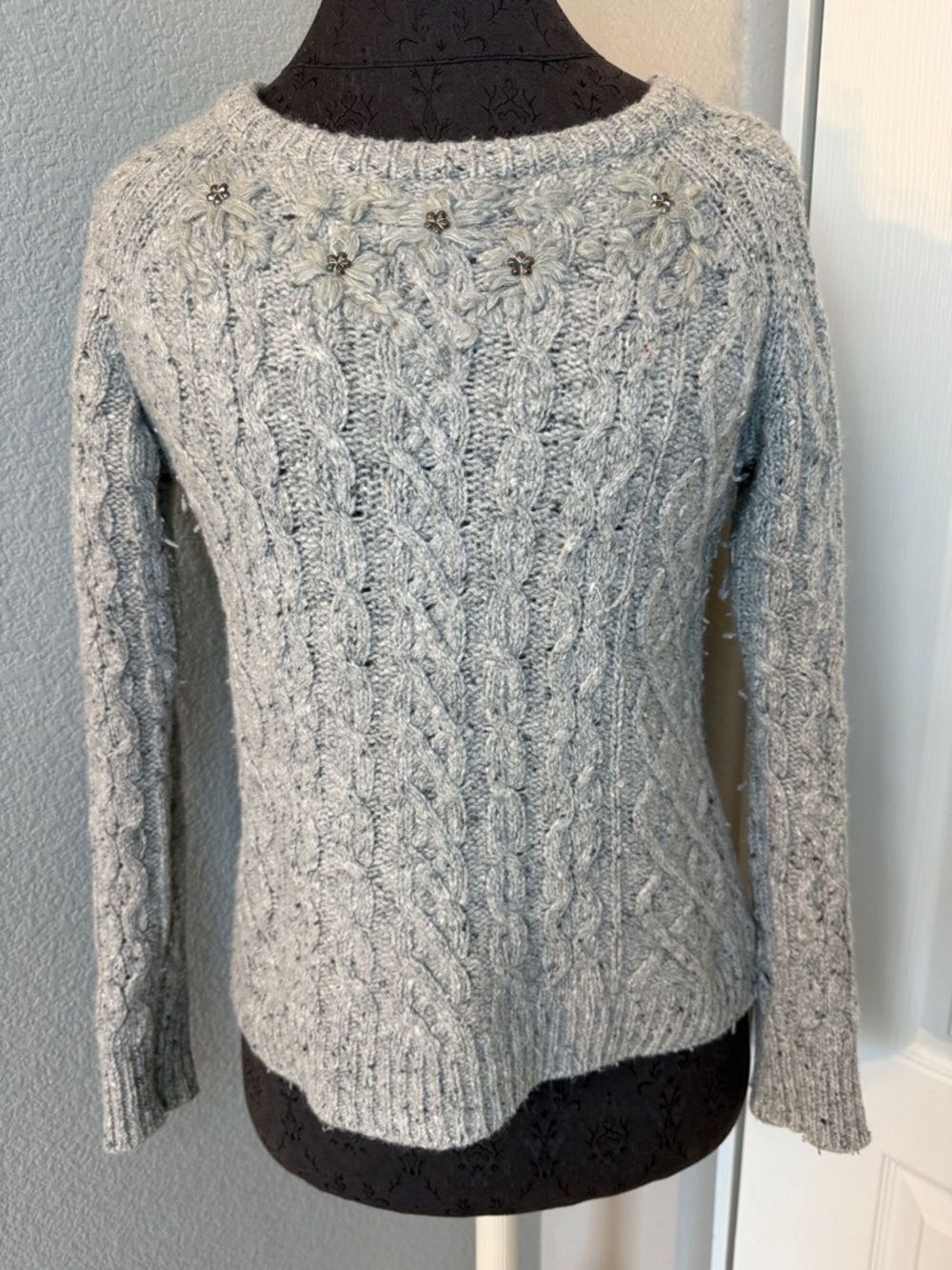 Margaret O'Leary Light Gray Cable Knit Sweater with Floral Bead Accents Size S